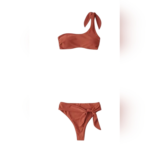 Abercrombie &Fitch One-Shoulder Bikini Top & High-Waist Cheeky Bikini Bottom - Picture 5 of 10